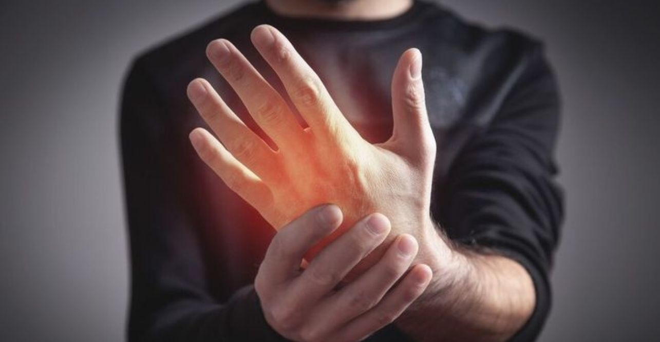 Understanding Rheumatoid Arthritis: Symptoms, Causes, and Early Signs